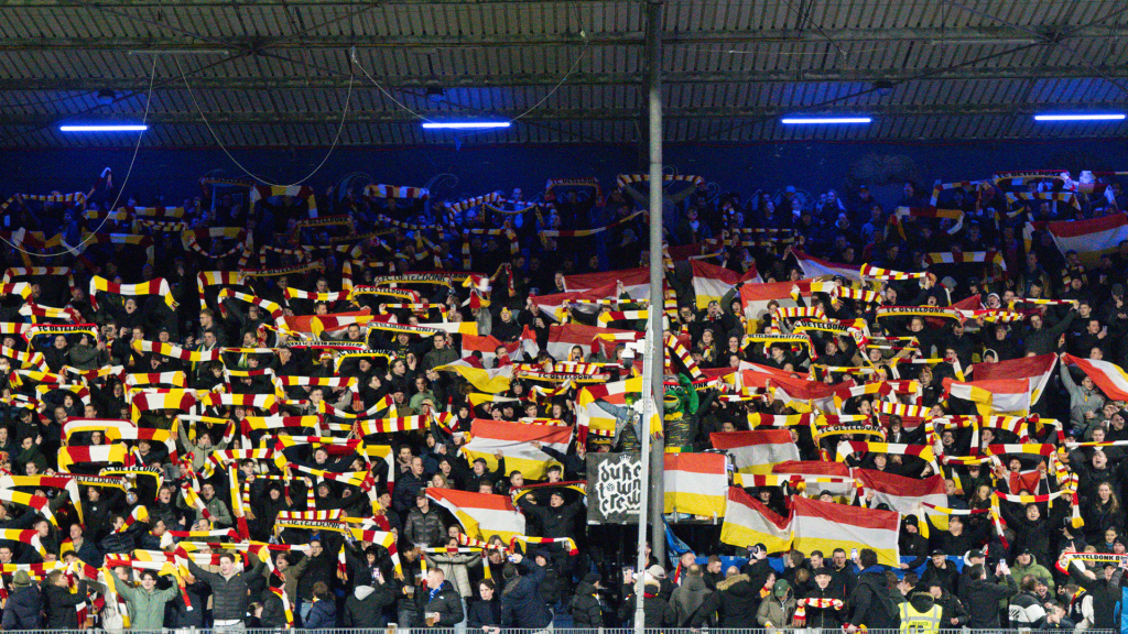 FC OETELDONK OPENT CARNAVAL MET THUISDUEL TEGEN FC EINDHOVEN