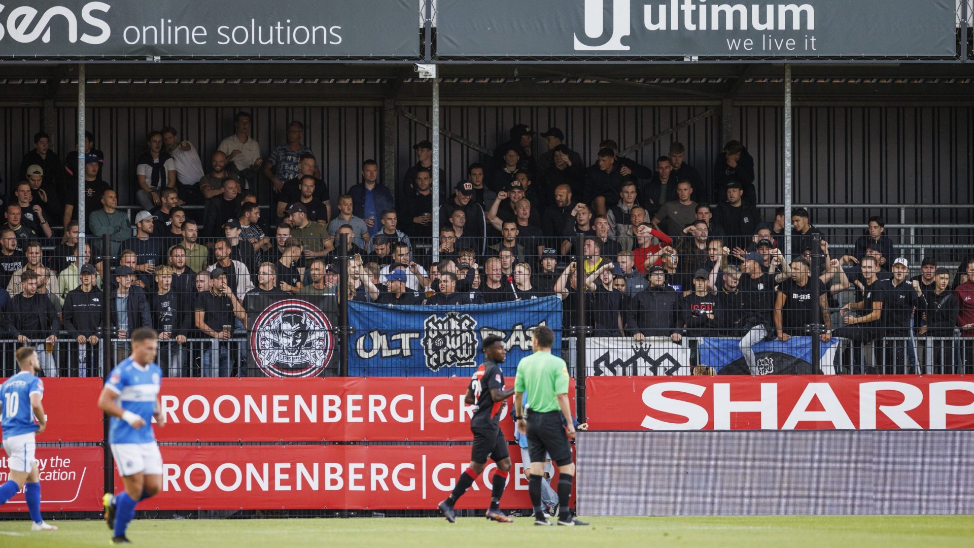 ALMERE, 26-08-2022, Yanmar stadium, season 2022 / 2023, Dutch Football Keuken Kampioen Divisie. FC Den Bosch supporters during the match Almere City FC - FC Den Bosch