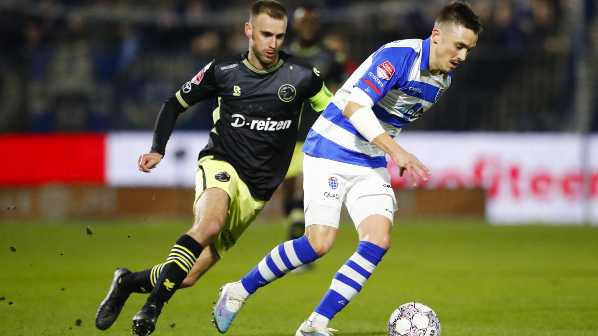 ZWOLLE, 03-03-2023, MAC3PARK Stadium, football, Dutch Keuken Kampioen Divisie, season 2022 / 2023, during the match PEC Zwolle - FC Den Bosch, PEC Zwolle player Ryan Thomas